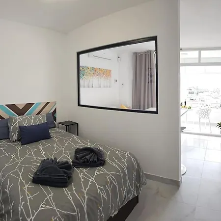 Verdiales Sunset Terrace. Balcony , Seasonal Pool And Great Views. Torremolinos
